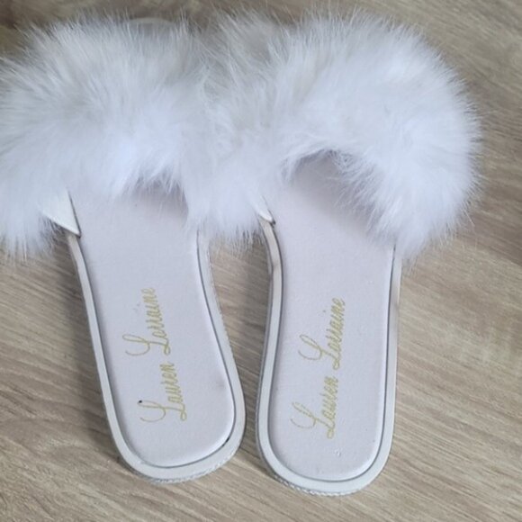 Lauren Lorraine Fluffy White Sandals Women’s Size 6 | Faux Fur Slide Slippers - Picture 2 of 2